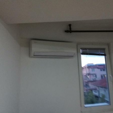 Appartamento Apartman Strezoski Ohrid Esterno foto