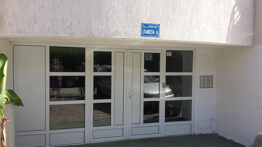 Appartamento Apartman Strezoski Ohrid Esterno foto