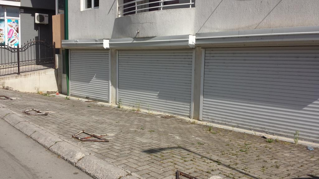 Appartamento Apartman Strezoski Ohrid Esterno foto
