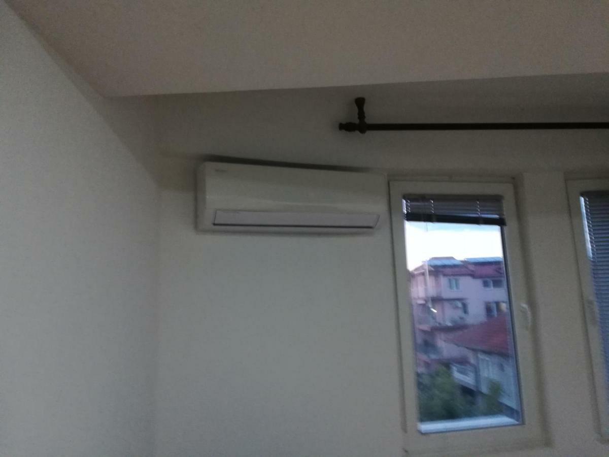 Appartamento Apartman Strezoski Ohrid Esterno foto